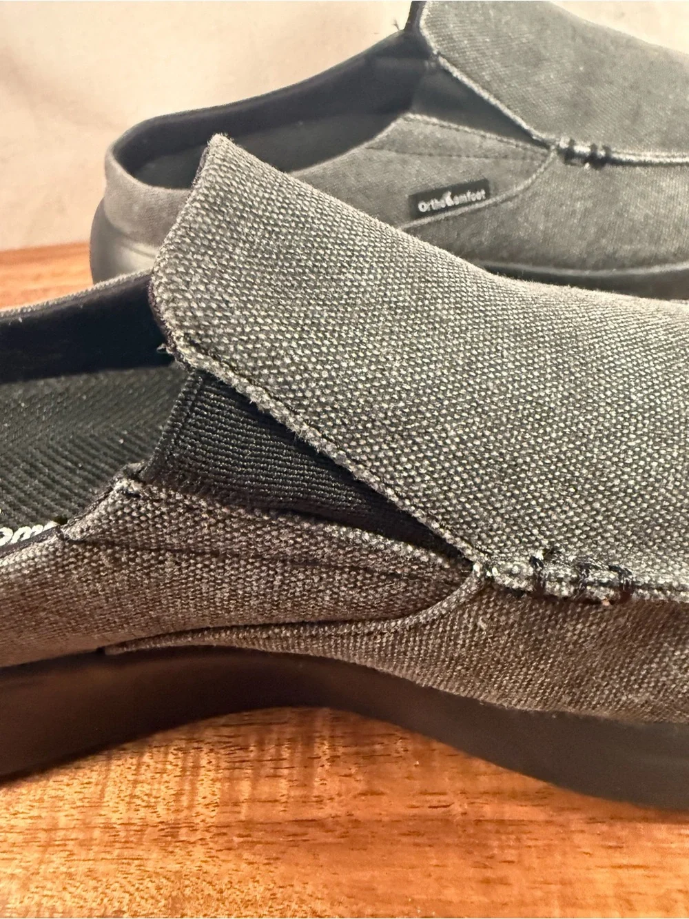 OrthoComfort Orthopedic Slip-on Loafers Grey Canvas Size 9.5 NWOT